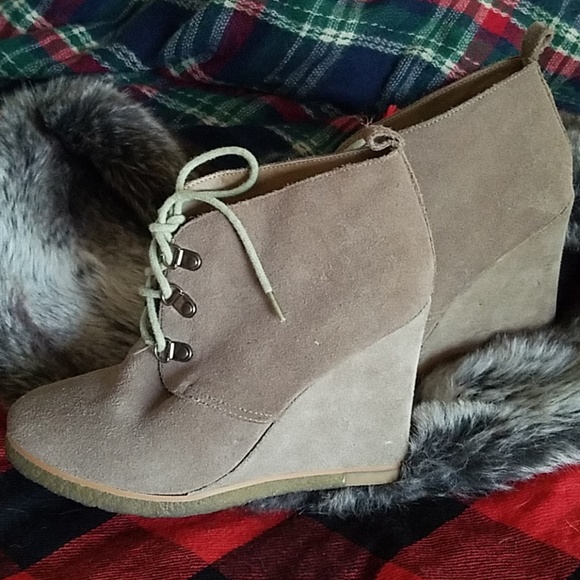 Steve Madden Suede Wedge Booties - Picture 6 of 8